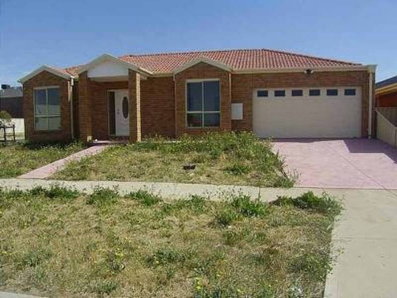 14 Narrabeen Street, Taylors Hill VIC 3037