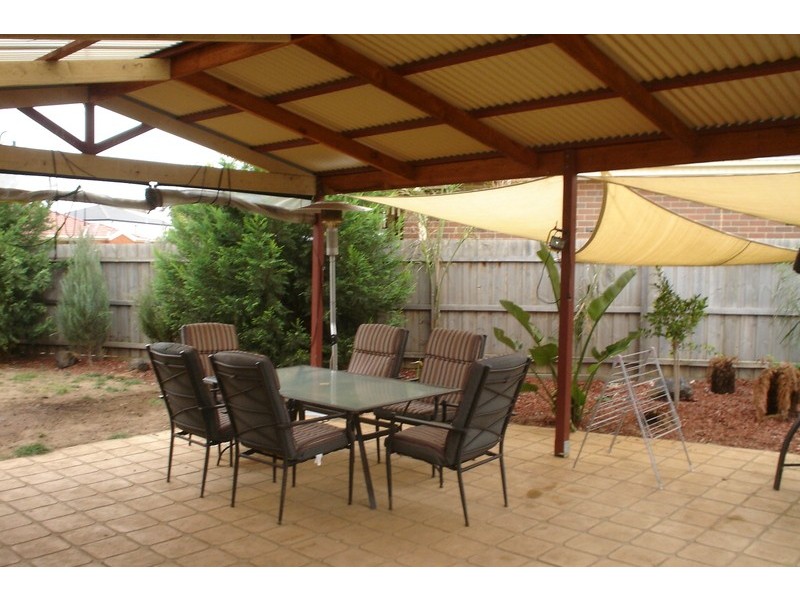 22 Thomson Way, Taylors Hill VIC 3037