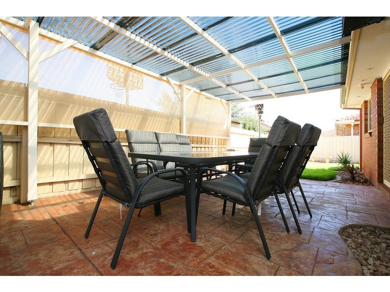 19 Meade Way, Sydenham VIC 3037