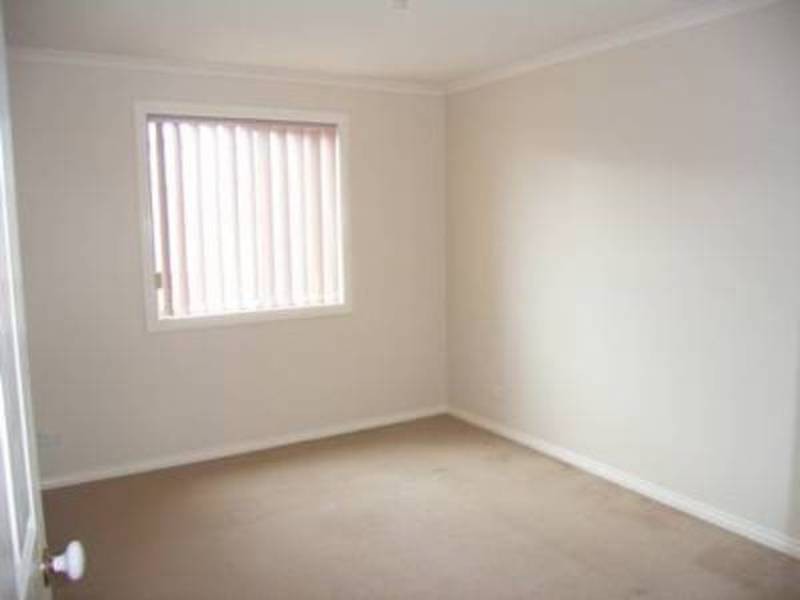 47 Village Avenue, Taylors Lakes VIC 3038