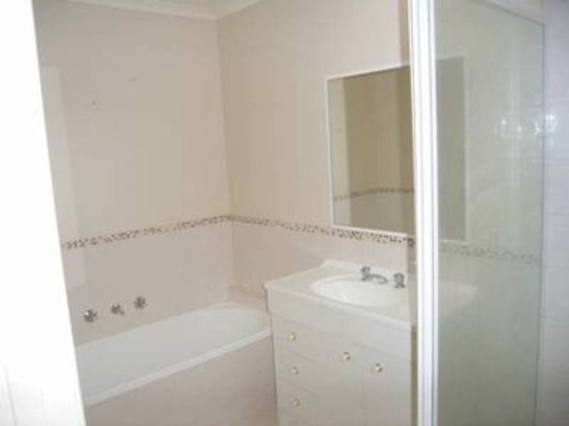 47 Village Avenue, Taylors Lakes VIC 3038