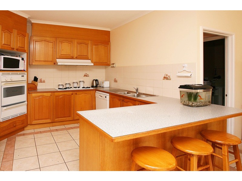 7 Thorogood Court, Taylors Lakes VIC 3038