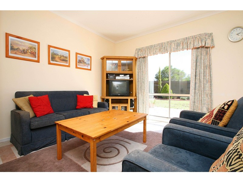 7 Thorogood Court, Taylors Lakes VIC 3038