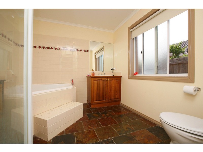 10 Venus Court, Hillside VIC 3037