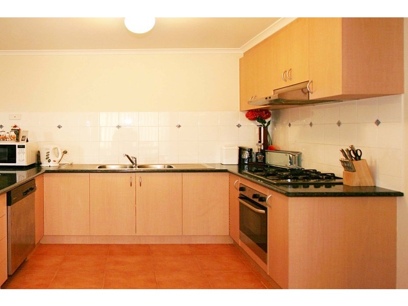 1/14 Aneta Avenue, Hillside VIC 3037