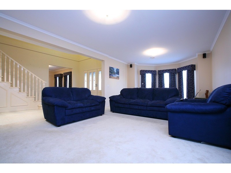 13 The Willows, Hillside VIC 3037