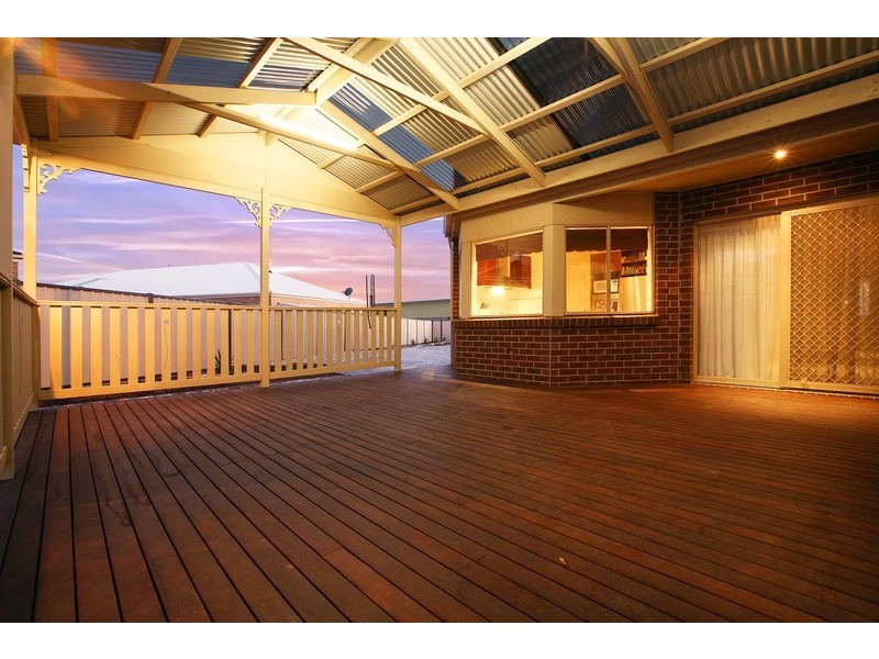 13 The Willows, Hillside VIC 3037