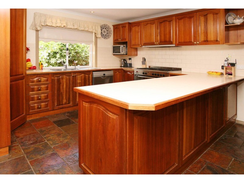 10 Venus Court, Hillside VIC 3037