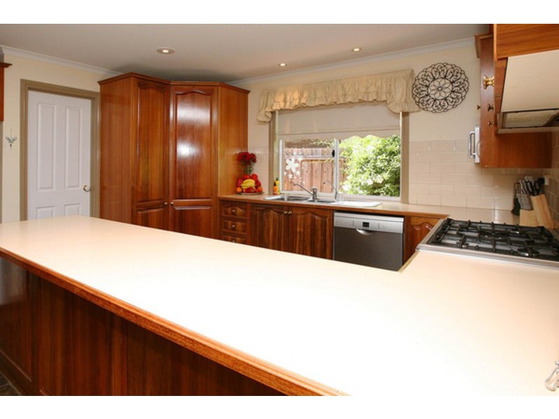 10 Venus Court, Hillside VIC 3037