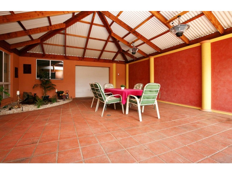 10 Venus Court, Hillside VIC 3037