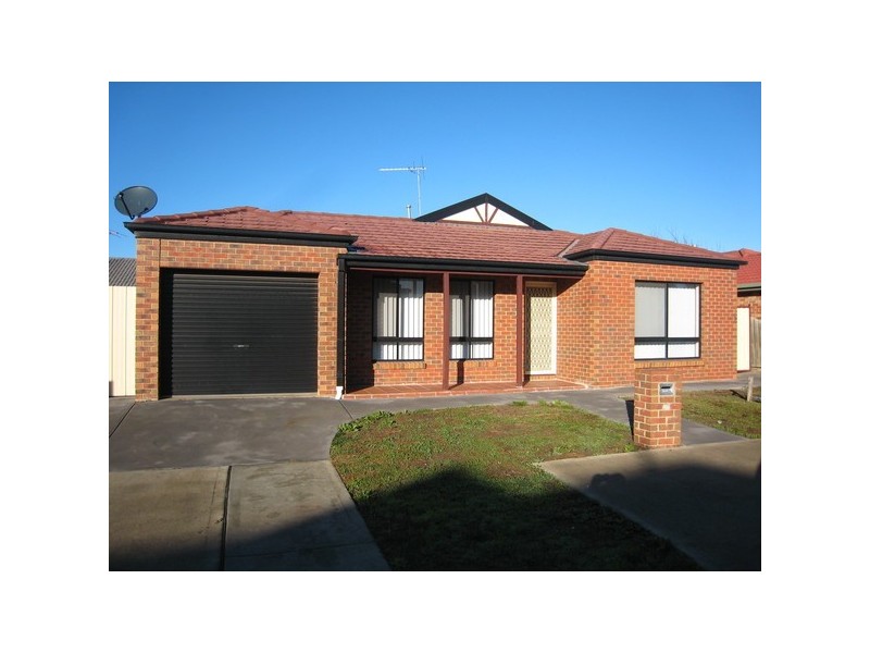 12 Marylou Court, Delahey VIC 3037