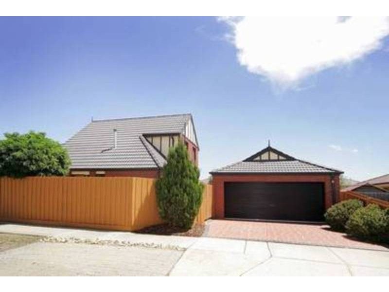 2 Hepburn Place, Sydenham VIC 3037