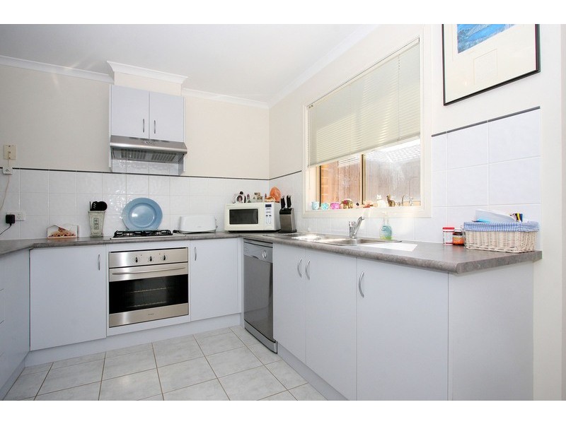 1/55 Jade Way, Hillside VIC 3037