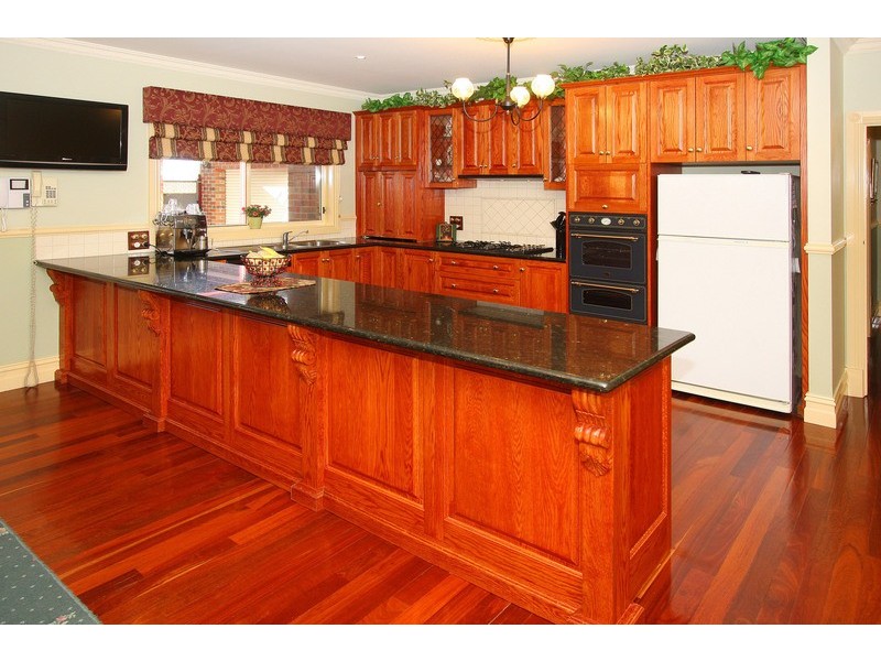 68 Castlewellan Boulevard, Hillside VIC 3037