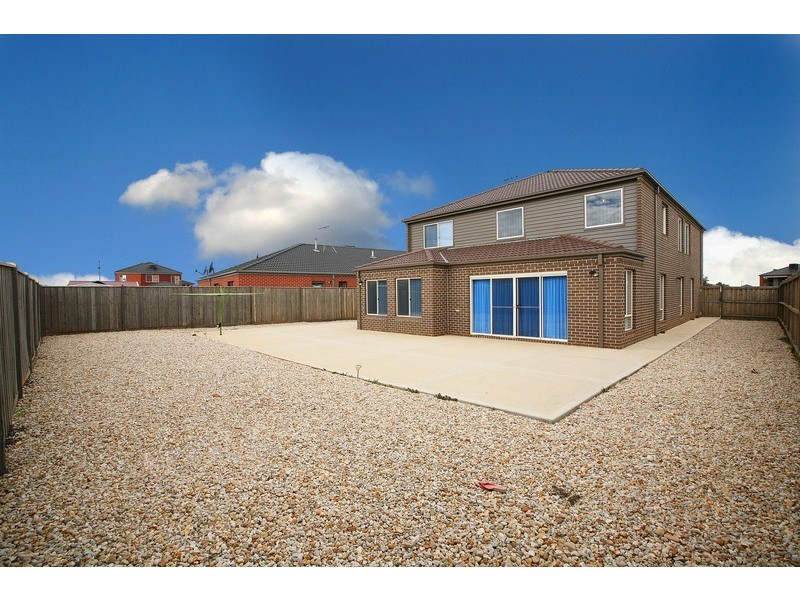 13 Catani Court, Burnside VIC 3023