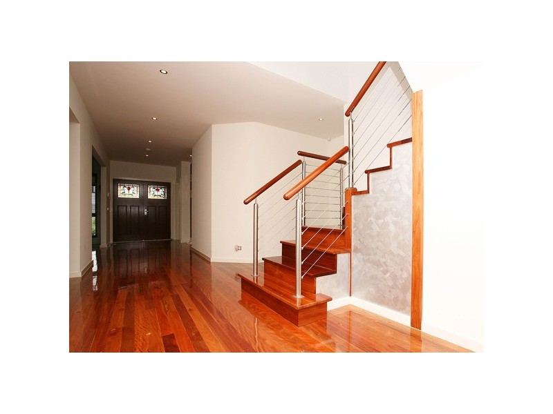 5 Marrowie Place, Taylors Hill VIC 3037
