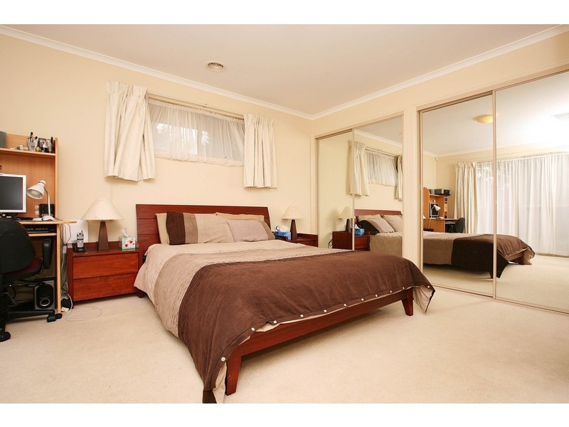 53 Kenswick Drive, Hillside VIC 3037
