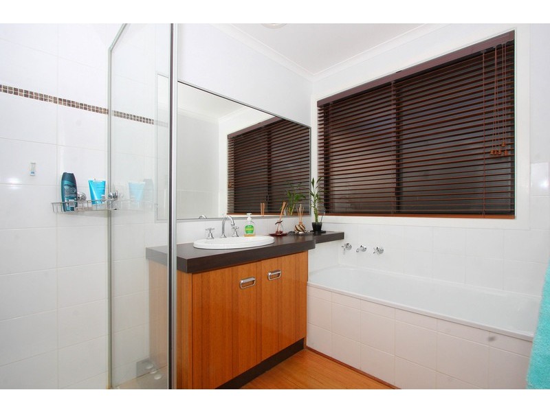 8 Kiev Walk, Delahey VIC 3037