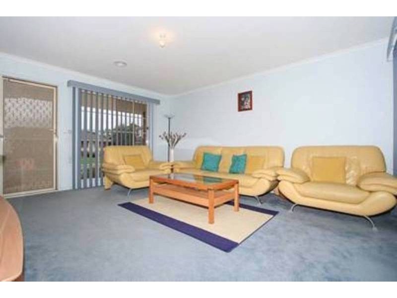 25 Milligan Parade, Sydenham VIC 3037