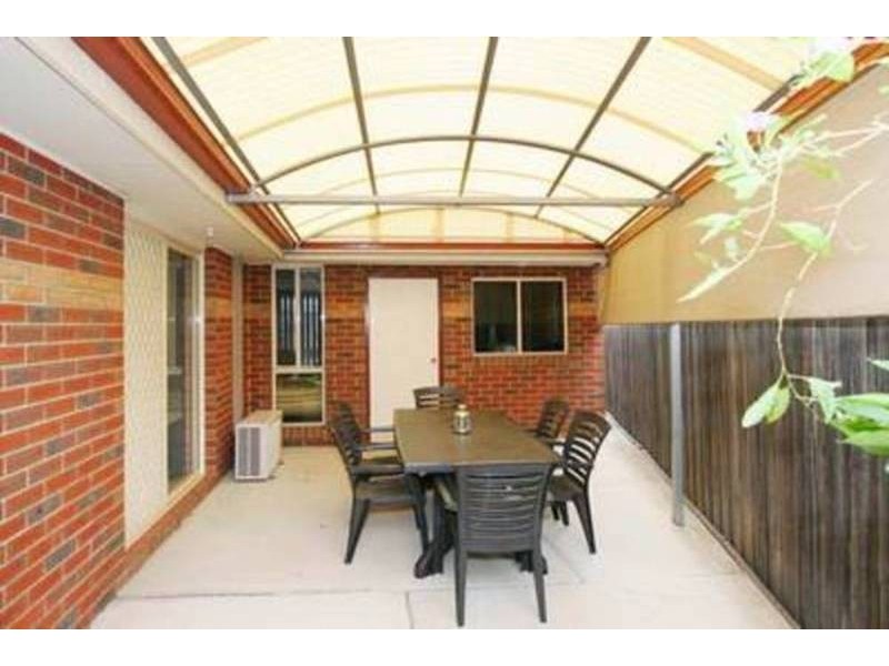 25 Milligan Parade, Sydenham VIC 3037