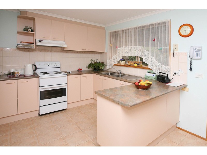 2 Chircop Place, Sydenham VIC 3037