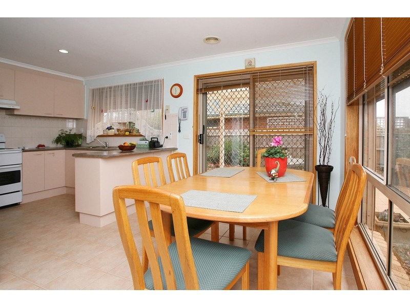2 Chircop Place, Sydenham VIC 3037