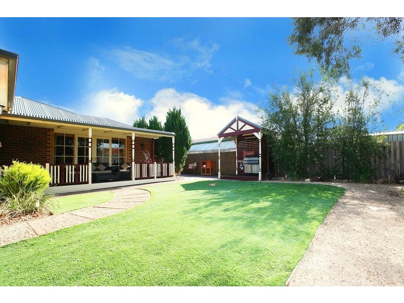 5 Palm Close, Hillside VIC 3037