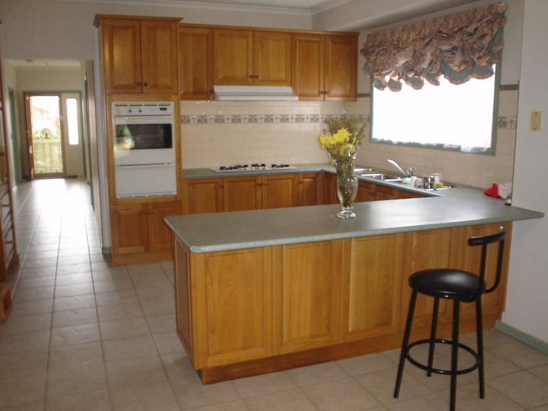 9 Beaumont Court, Sydenham VIC 3037