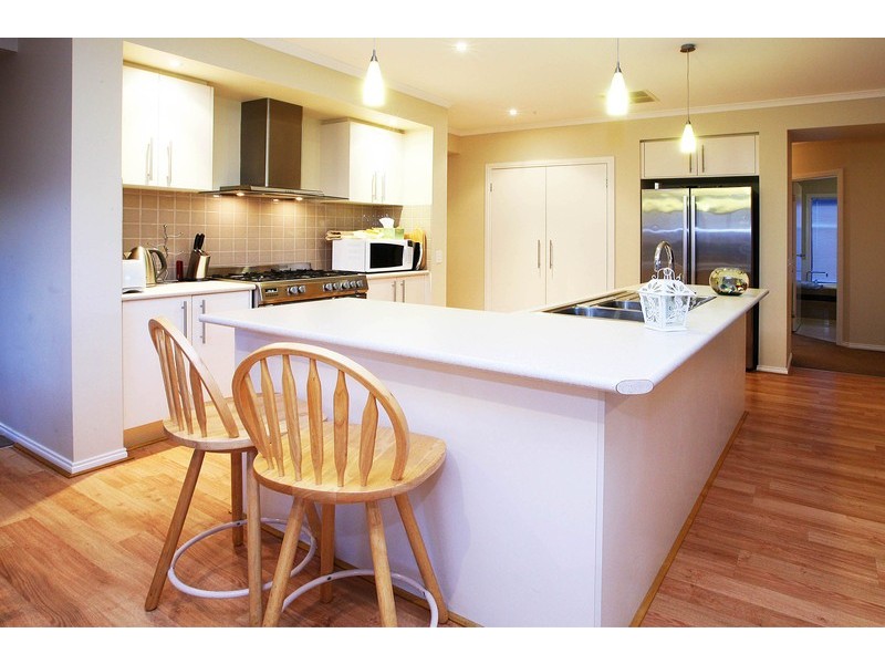 24 Domain Drive, Hillside VIC 3037