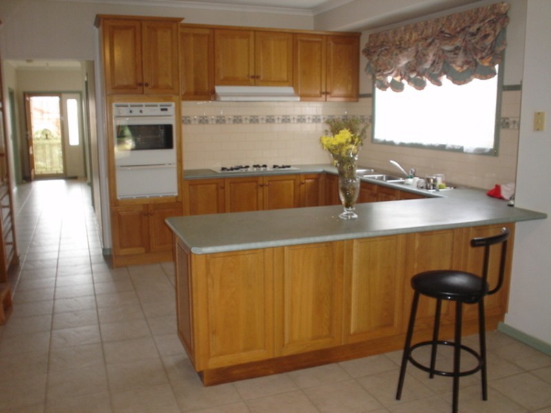 9 Beaumont Court, Sydenham VIC 3037