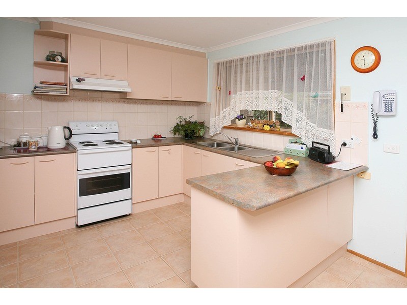 2 Chircop Close, Sydenham VIC 3037