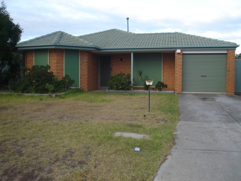 2 Cowley Street, Delahey VIC 3037
