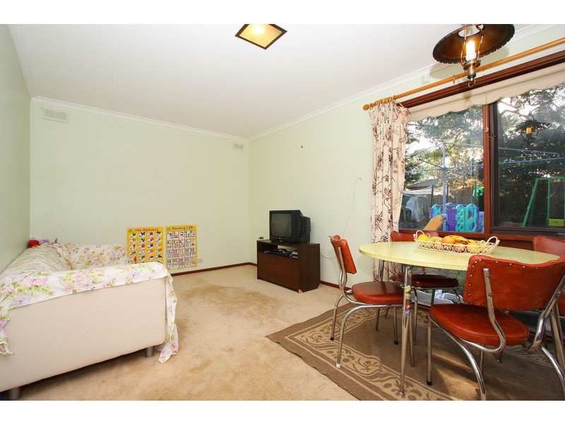 21 Cocoparra Crescent, Taylors Lakes VIC 3038