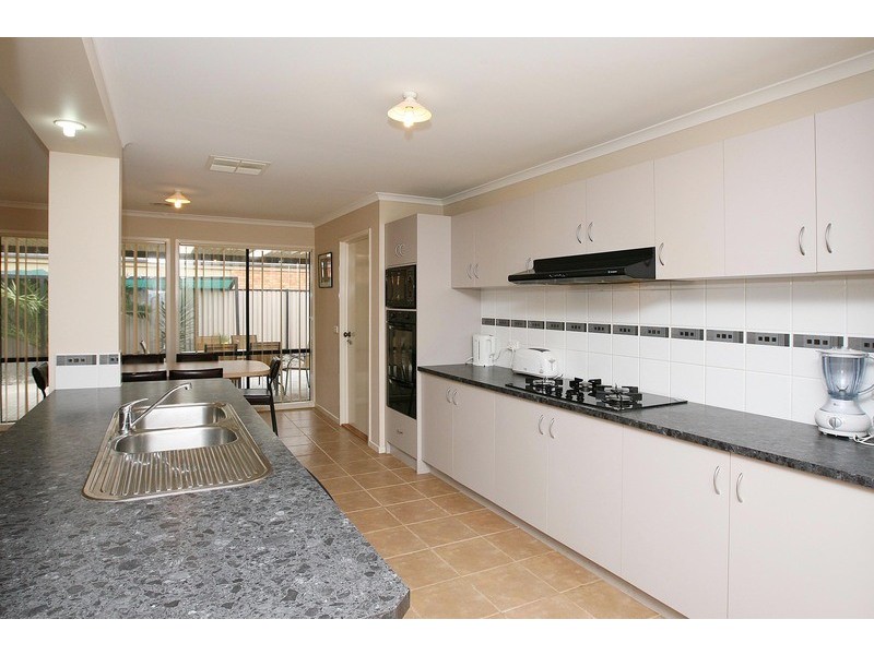4 The Willows, Hillside VIC 3037