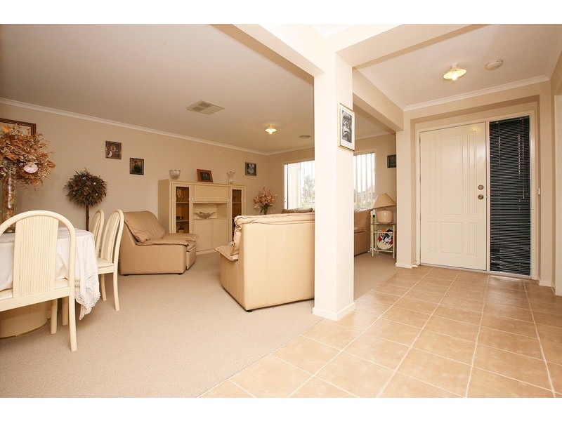 4 The Willows, Hillside VIC 3037