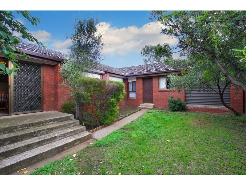 4 Minerva Crescent, Keilor Downs VIC 3038