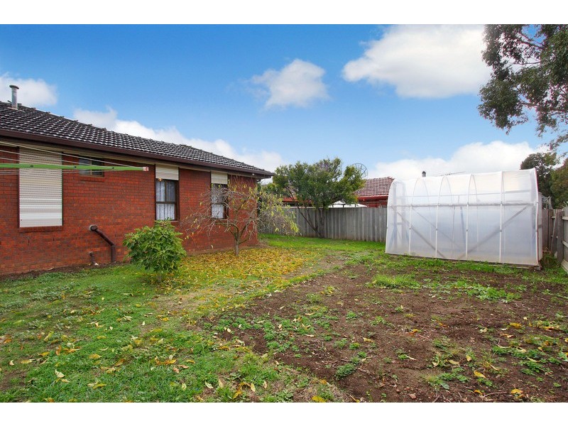 4 Minerva Crescent, Keilor Downs VIC 3038