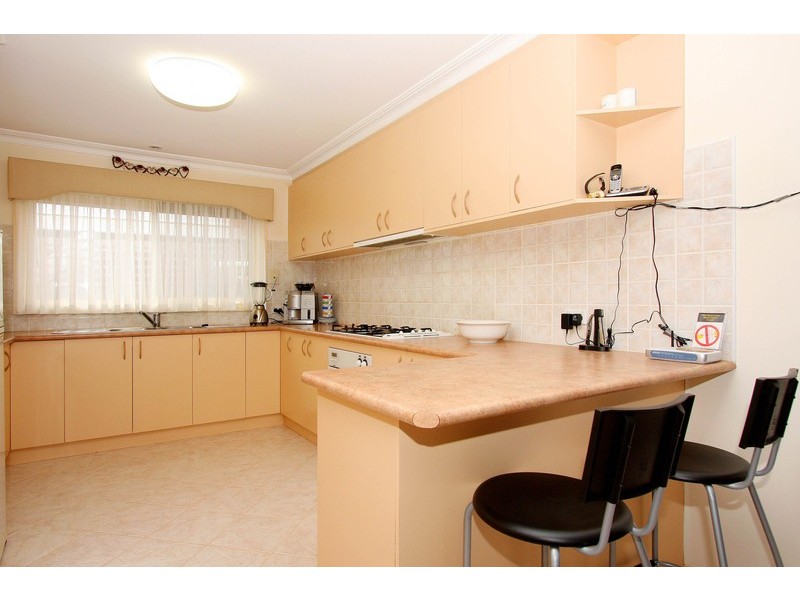 2/15 Hallmark Place, Keilor Downs VIC 3038