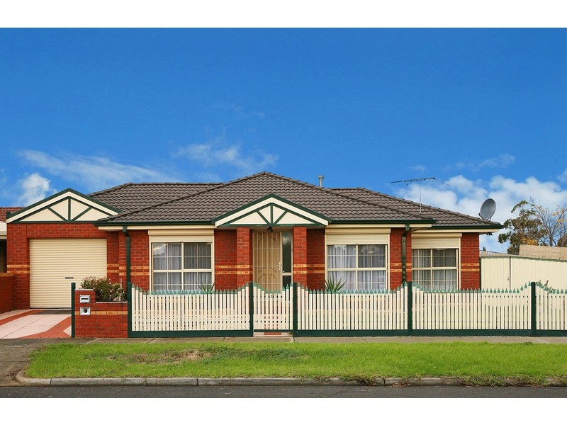 37 Frost Drive, Delahey VIC 3037