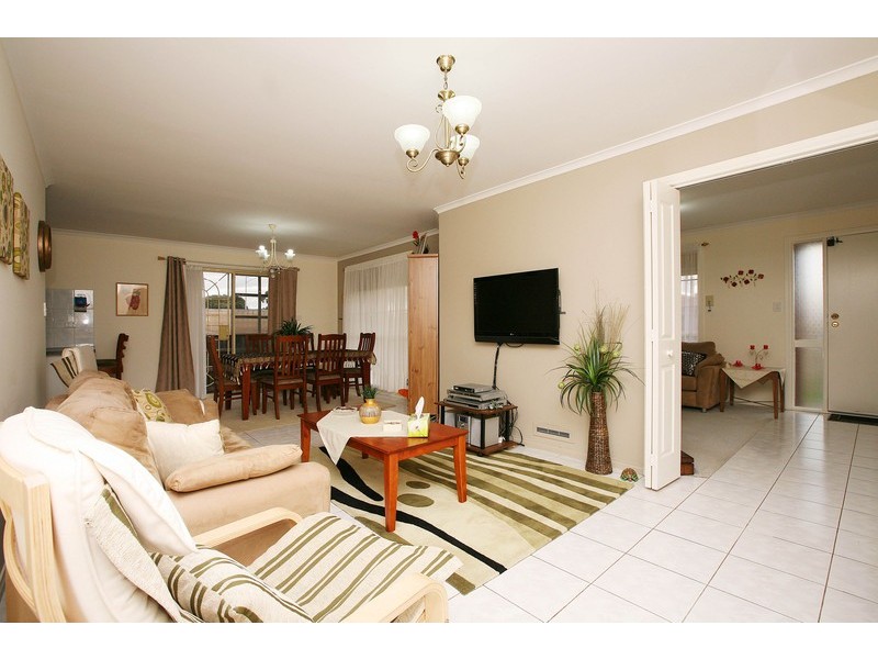 37 Frost Drive, Delahey VIC 3037