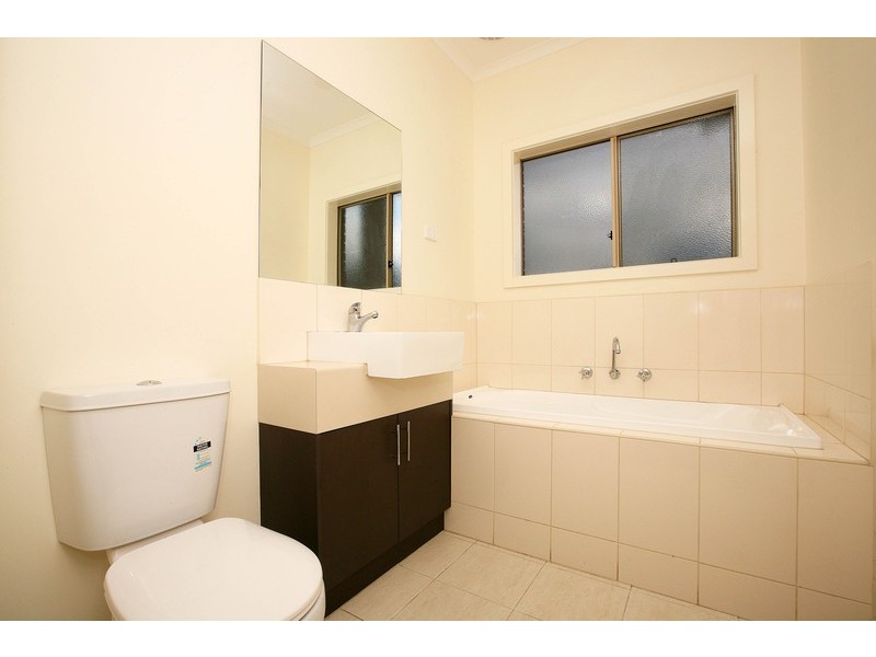 5/8 Bond Avenue, St Albans VIC 3021