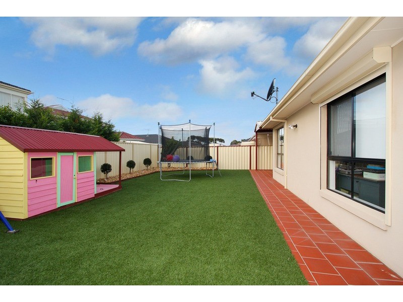 14 Sullivan Road, Cairnlea VIC 3023