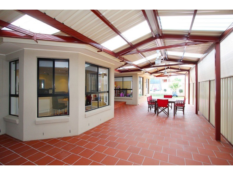 14 Sullivan Road, Cairnlea VIC 3023