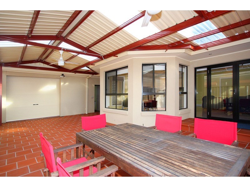 14 Sullivan Road, Cairnlea VIC 3023
