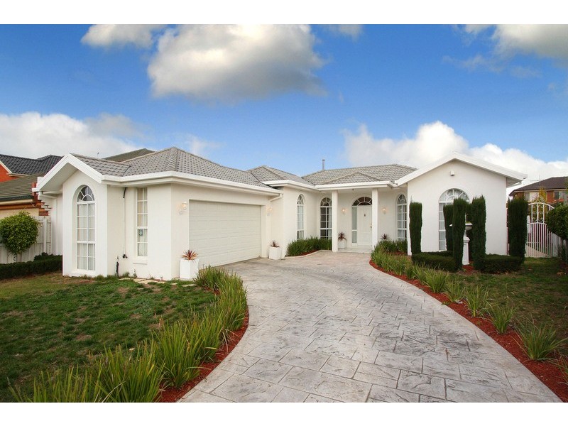 47 Verona Drive, Taylors Lakes VIC 3038