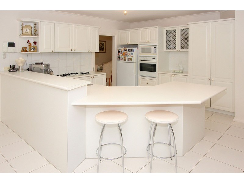 47 Verona Drive, Taylors Lakes VIC 3038