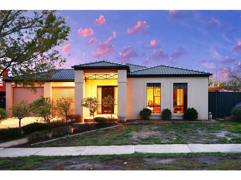 15 Church Avenue, Taylors Hill VIC 3037
