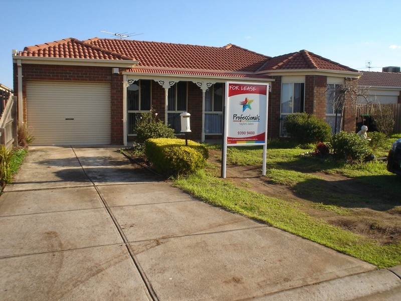 11 Sainsbury Avenue, Sydenham VIC 3037