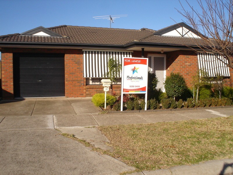 2/A Ryan Road, Delahey VIC 3037