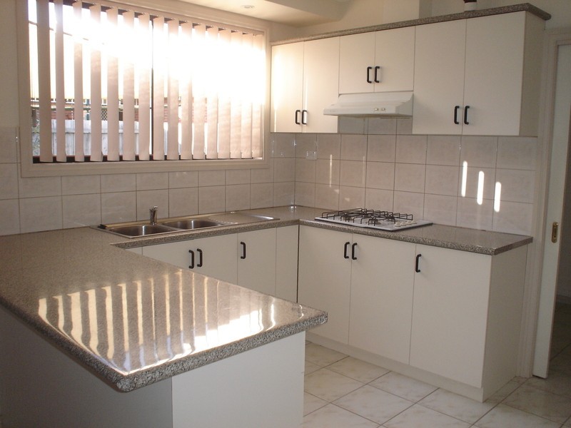 2/A Ryan Road, Delahey VIC 3037